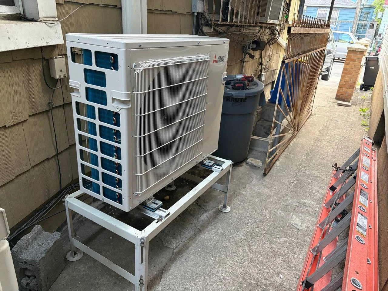 Professional mini split HVAC technicians in Utah equipped with top-tier tools for residential and commercial ductless service.